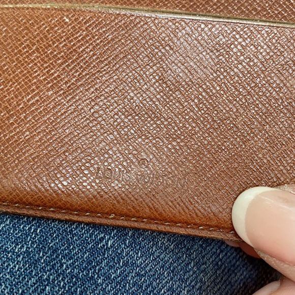 SOLD Louis Vuitton Wallet - Picture 5 of 5